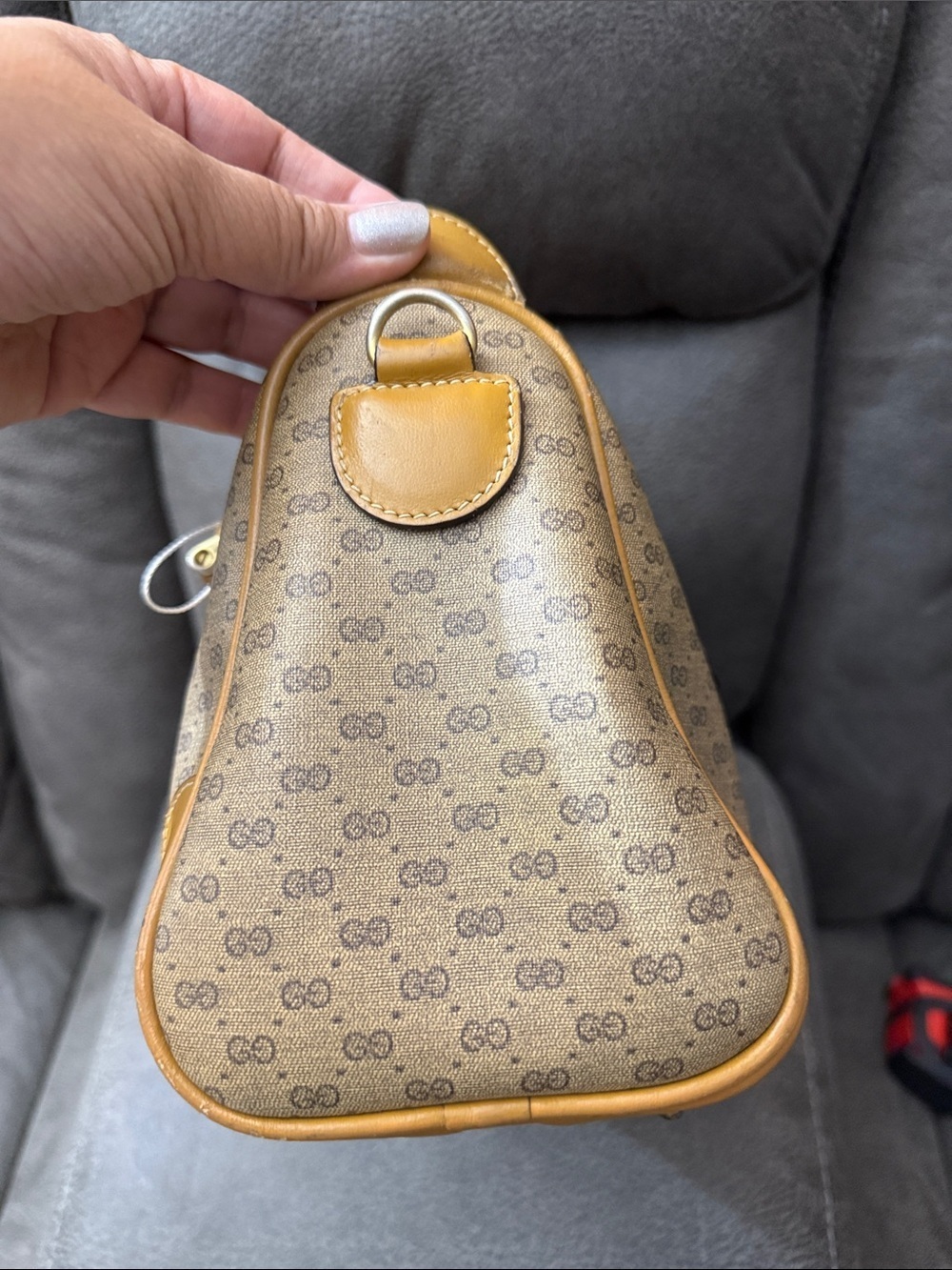 Gucci Classic Monogram Beige and Tan Satchel - Picture 5 of 11
